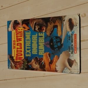 3/$13 Easy Reader Who Would Win Extreme Animal Rumble Kids Book